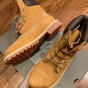 Boys Timberland boots